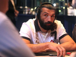 Sebastien Chabal vedette publicitaire pour PokerStars